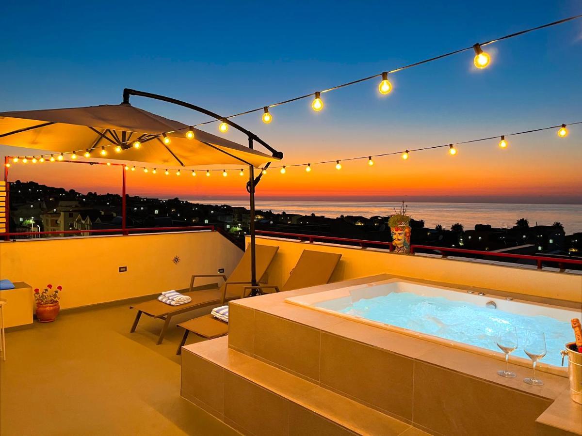 Duca D'Aosta Terrace, Skypool & Sauna Acquedolci Exterior foto